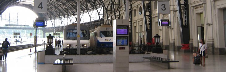 Trein in Barcelona barcelona, spanje, trein, vervoer, vakantie